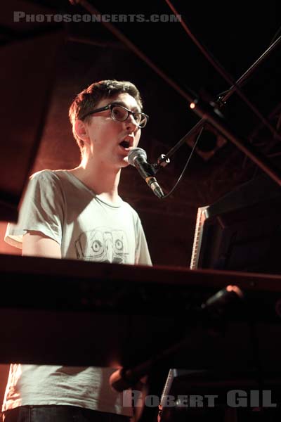 ALT-J - 2012-03-03 - PARIS - Point Ephemere - 